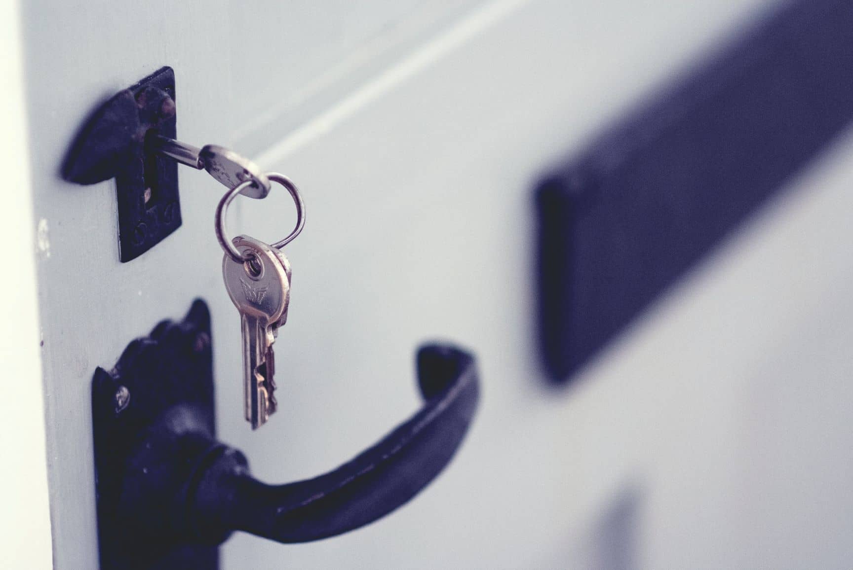 Comment renforcer la sécurité de son bâtiment avec l’aide d’un serrurier?